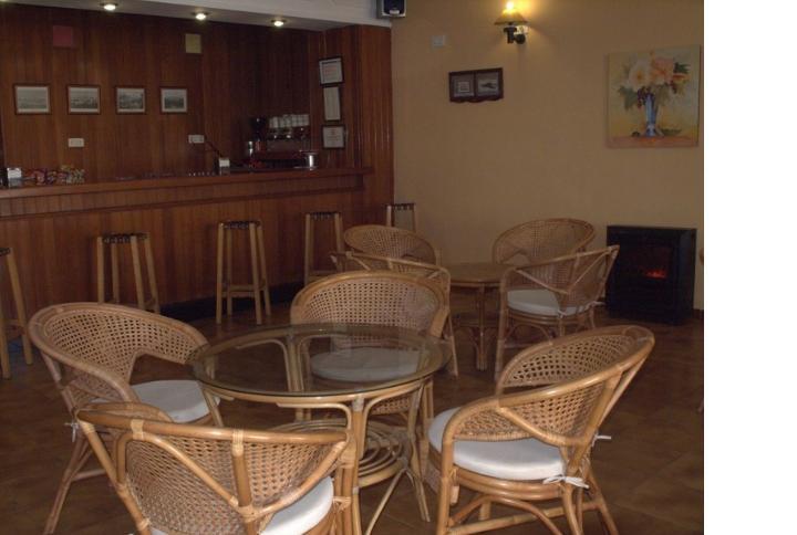 Hotel Tres Jotas Conil Conil De La Frontera Exterior photo