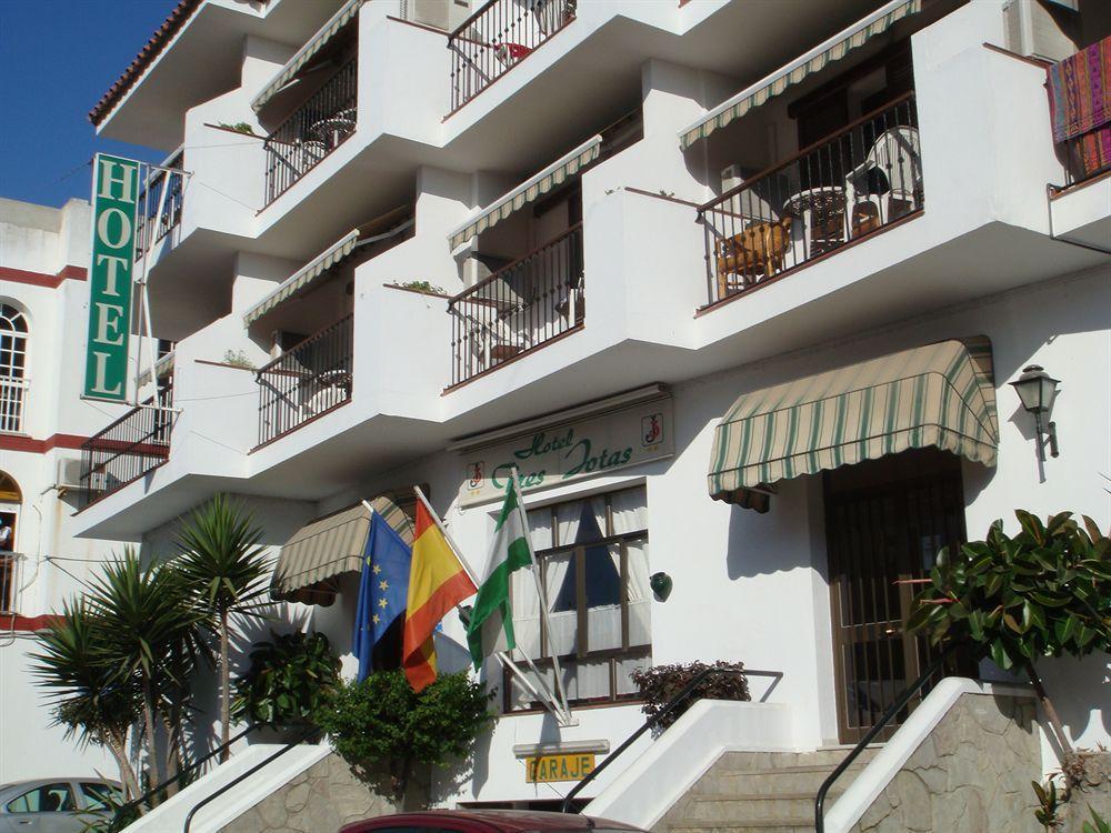Hotel Tres Jotas Conil Conil De La Frontera Exterior photo