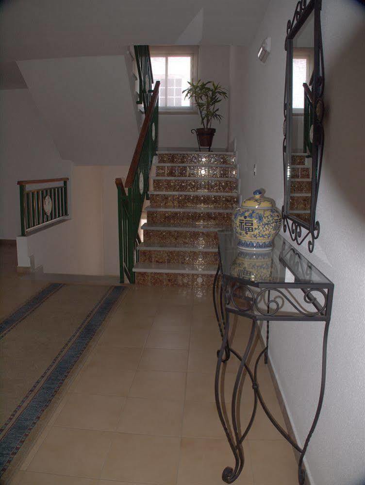 Hotel Tres Jotas Conil Conil De La Frontera Exterior photo